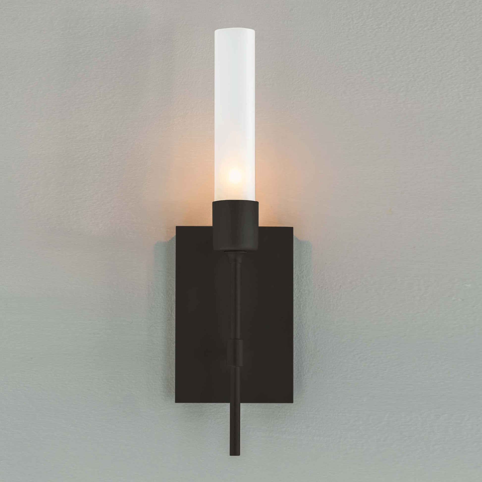 Vela Wall Light in Detail.