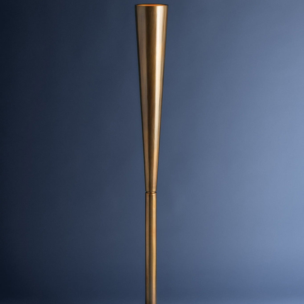 Avon Table Lamp in Detail.