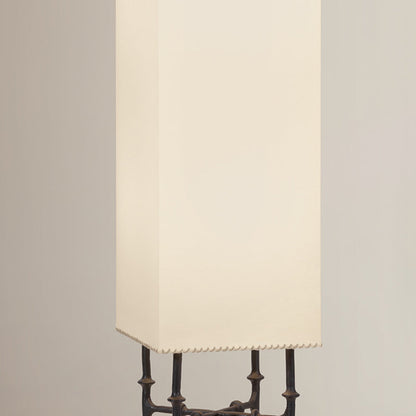 Cy Floor Lamp in Detail.