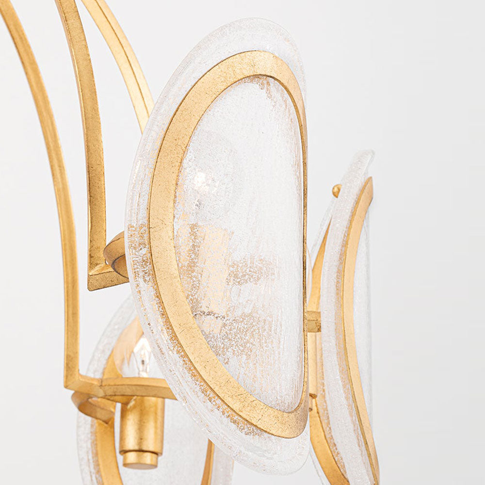 Danes Chandelier in Detail.