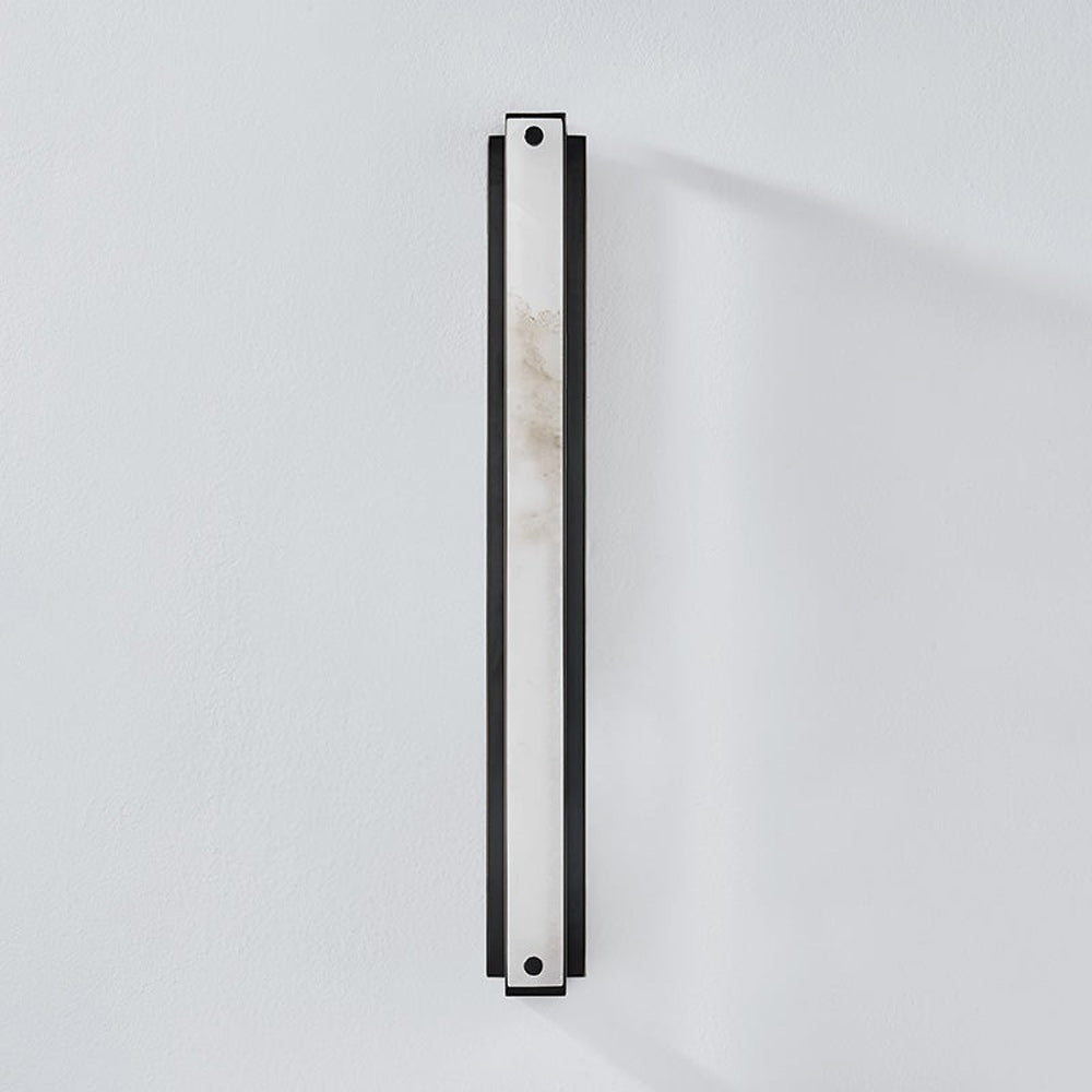 Edgemere LED Wall Light in Detail.