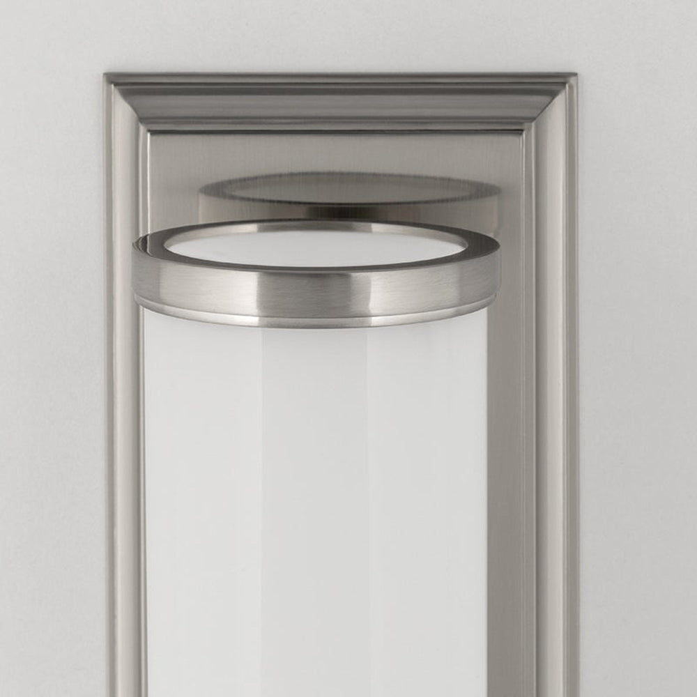 Everett Bath Vanity Light in Detail.