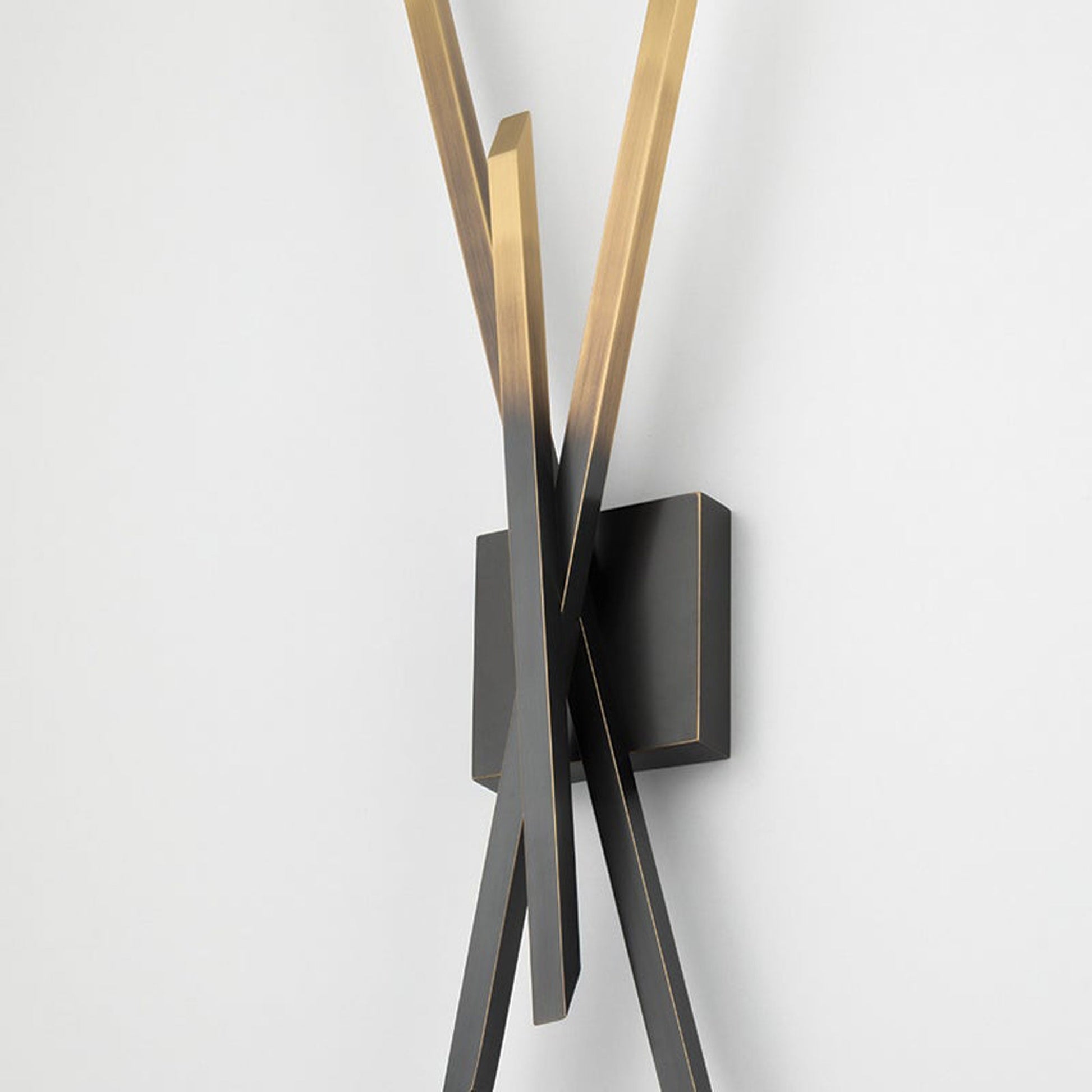 Gansevoort LED Wall Light in Detail.
