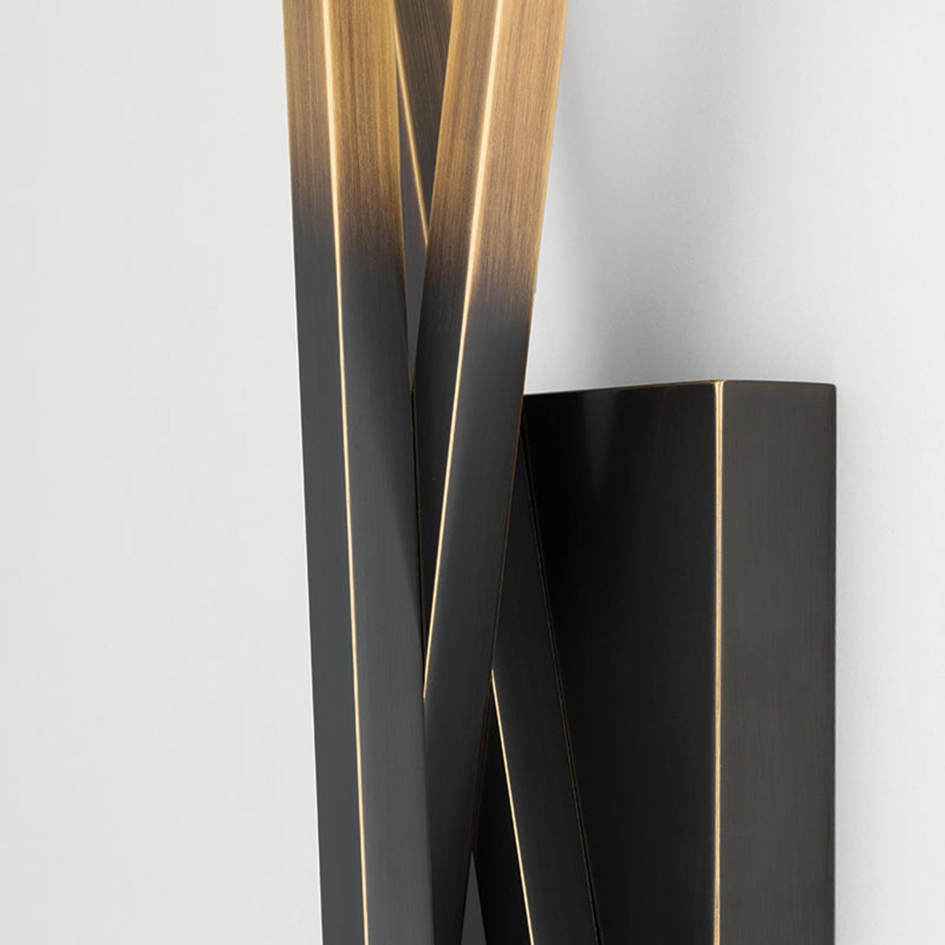 Gansevoort LED Wall Light in Detail.