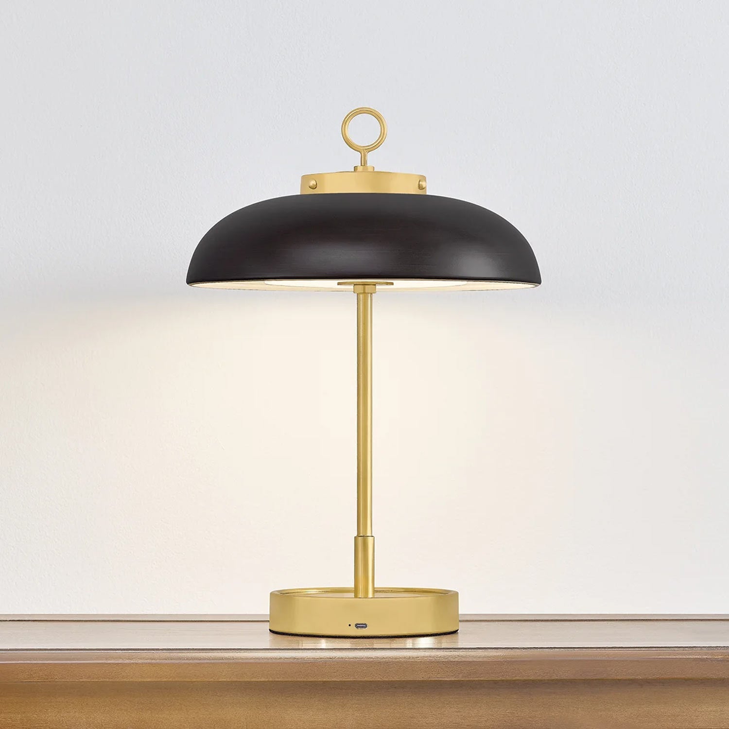 Hector LED Rechargeable Table Lamp in Detail.