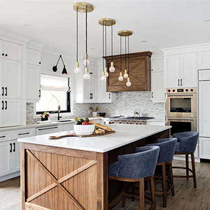 Marlow Multipoint Pendant Light in dining room.