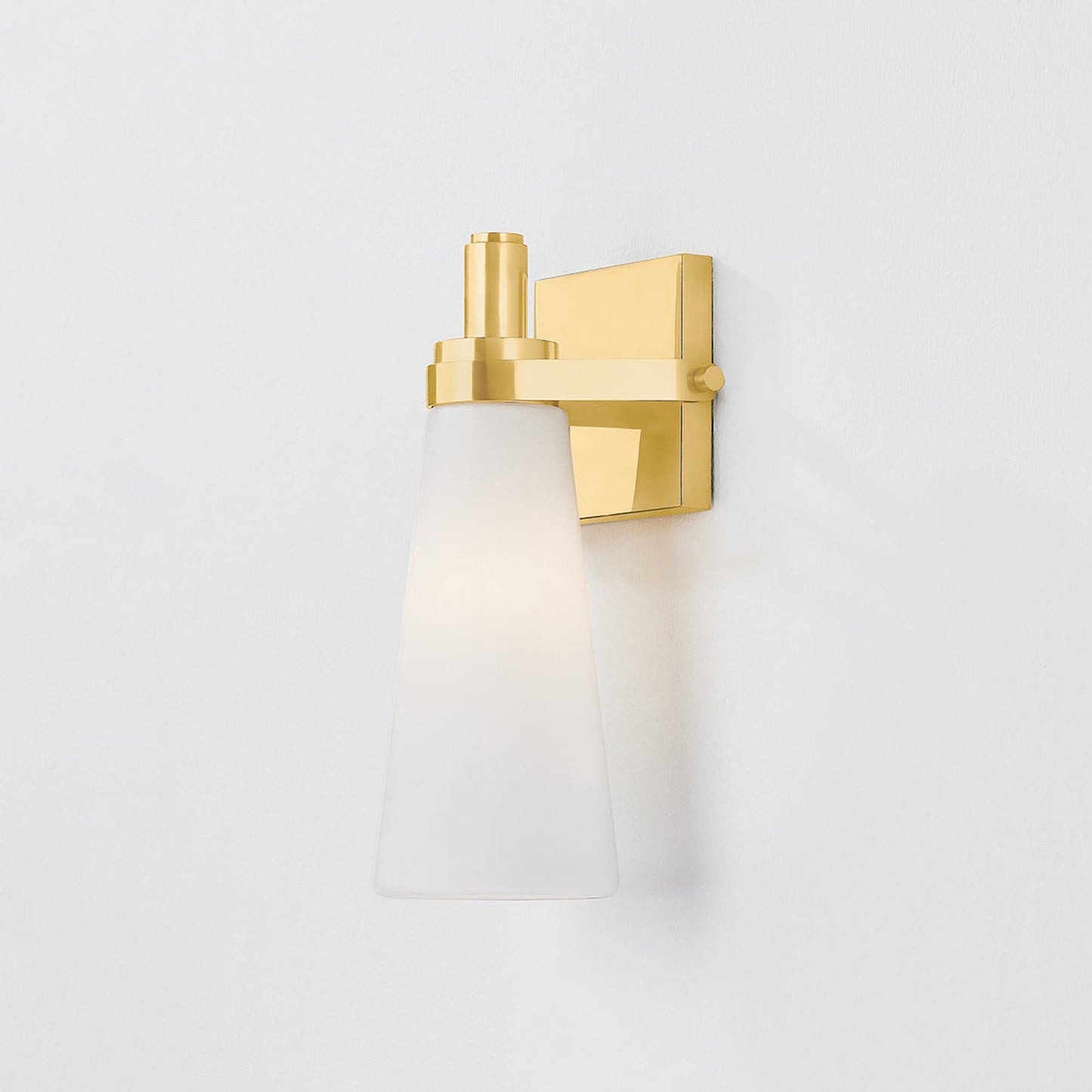 Trude Wall Light in Detail.