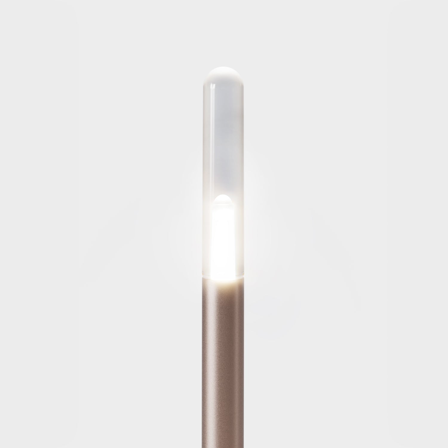 Glim Outdoor LED Portable Table Lamp in Detail.