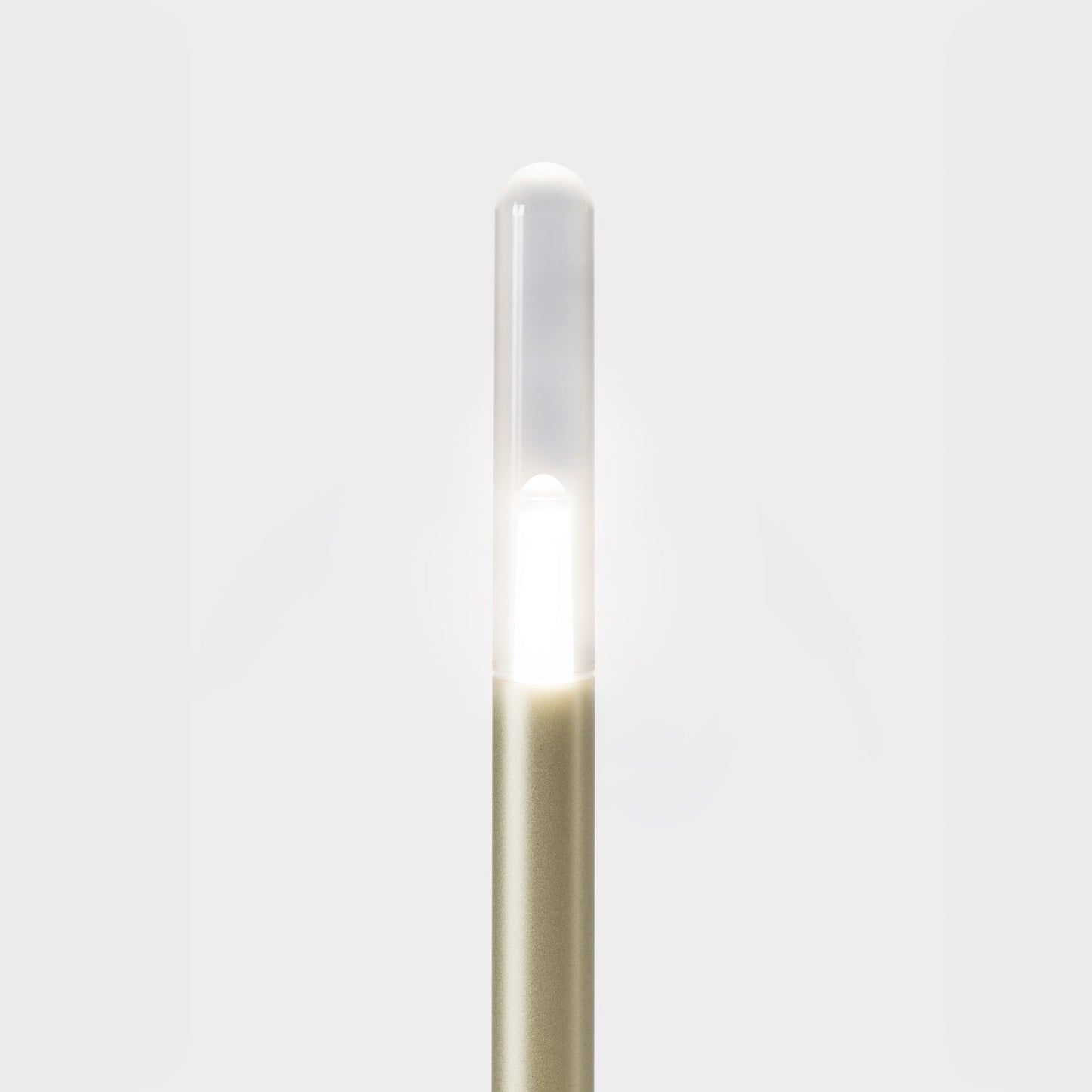 Glim Outdoor LED Portable Table Lamp in Detail.