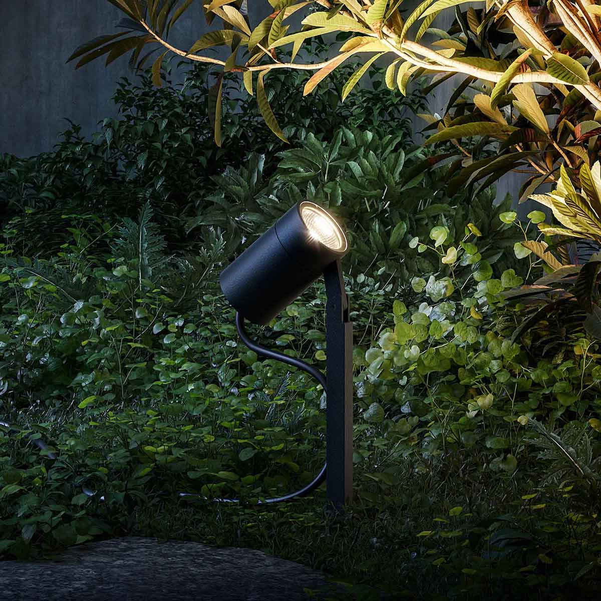 Piek Mini LED Solar Join Path Light in Outside Area.