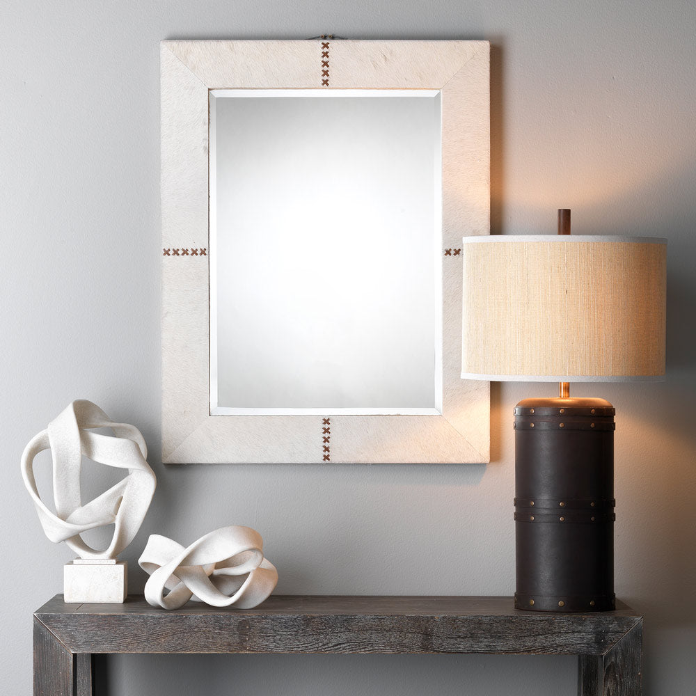 Barrel Table Lamp in Detail.