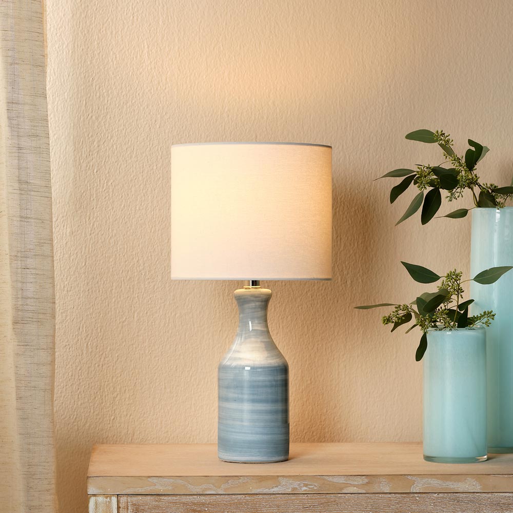 Bungalow Table Lamp in Detail.