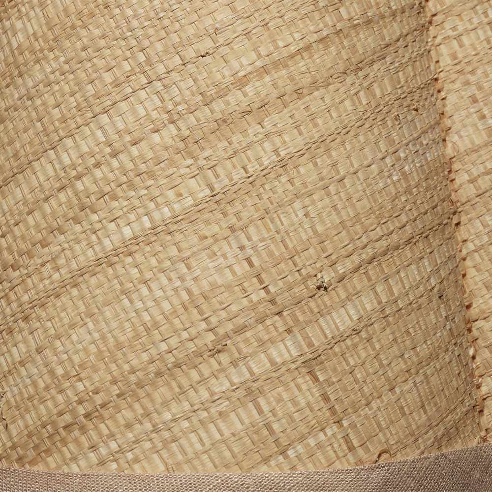Scalloped Shade in Detail.