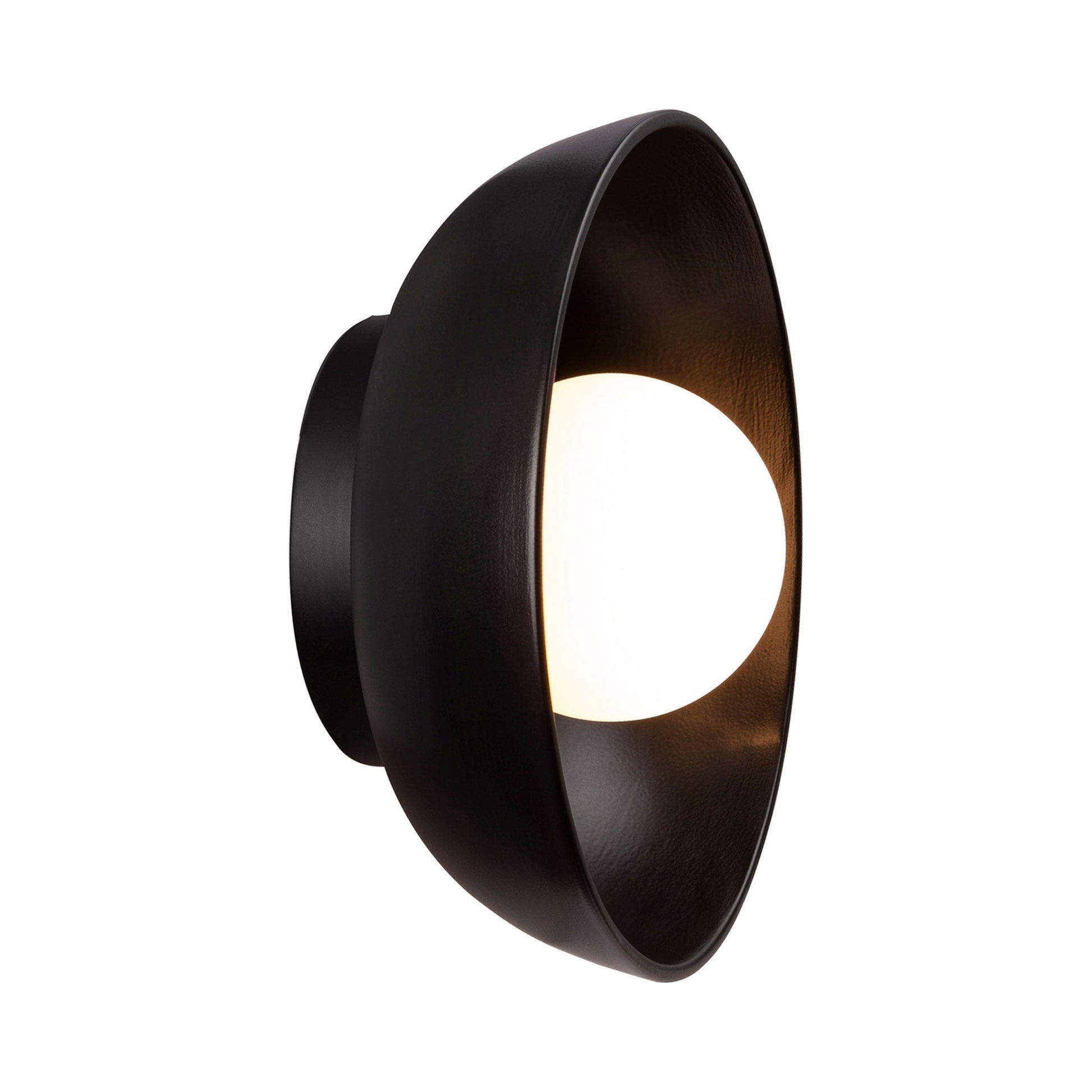 Ambiance Coupe Wall Light in Detail.