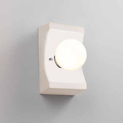 Ambiance Scoop Wall Light in Detail.