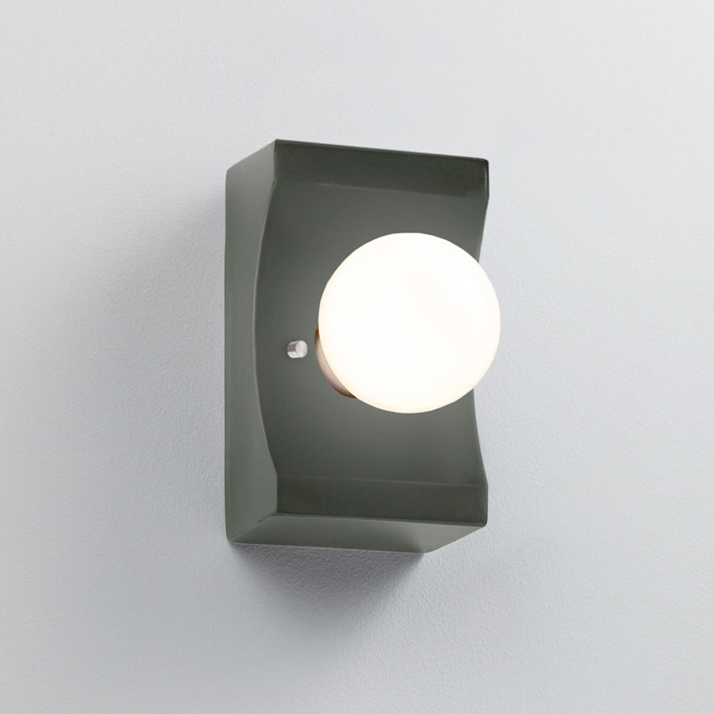 Ambiance Scoop Wall Light in Detail.