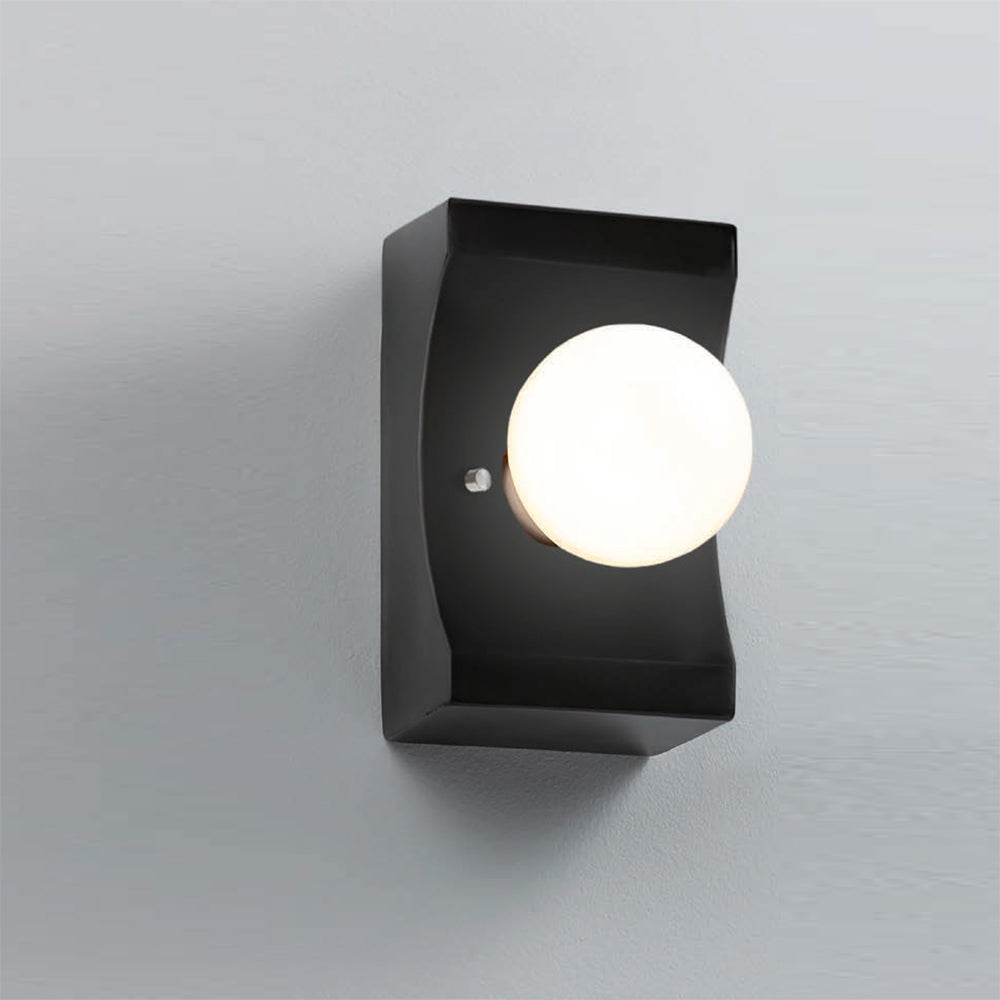 Scoop Wall Light in Detail.