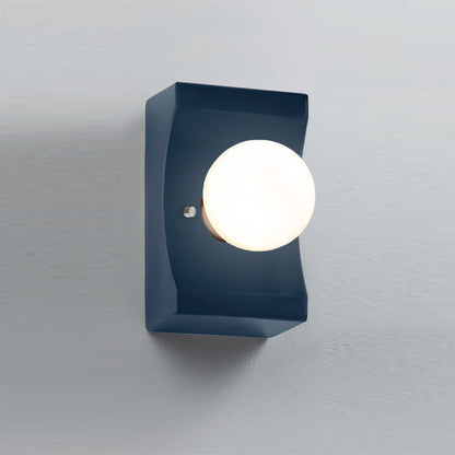Scoop Wall Light in Detail.