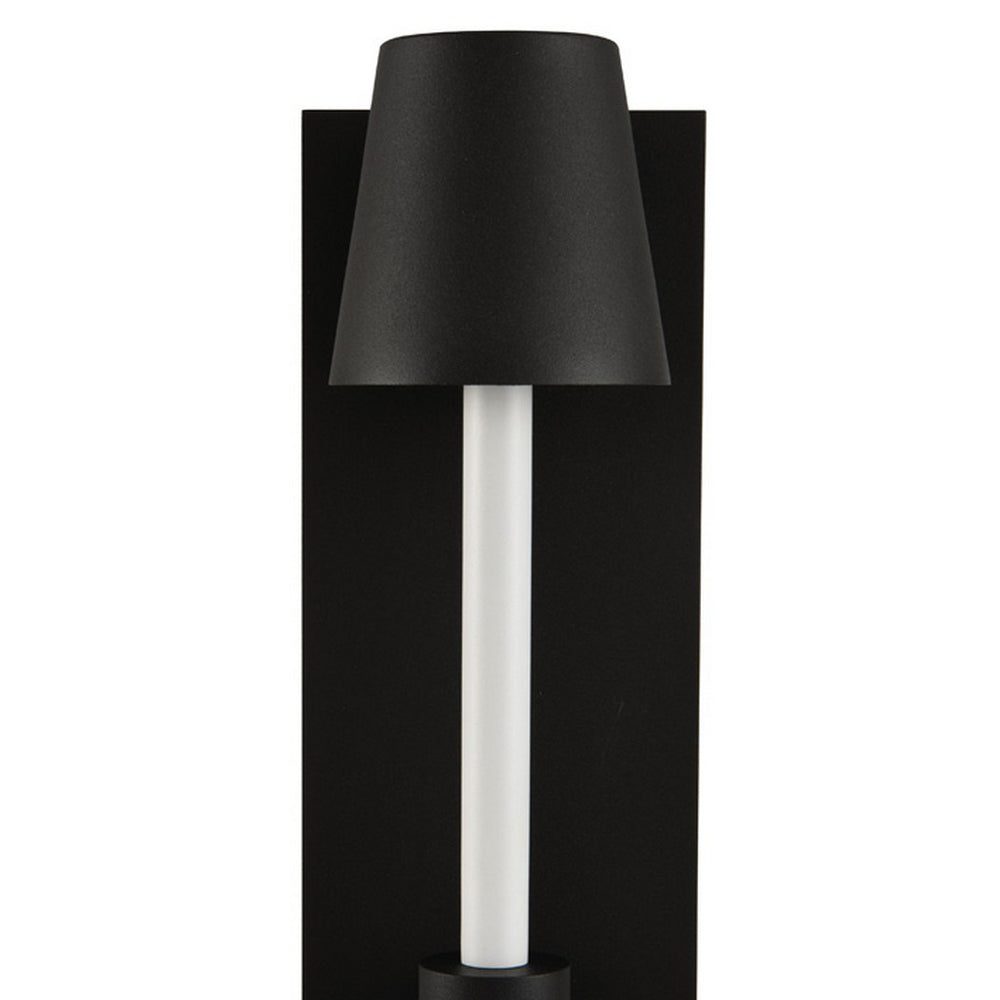 Candelero LED Wall Light in Detail.