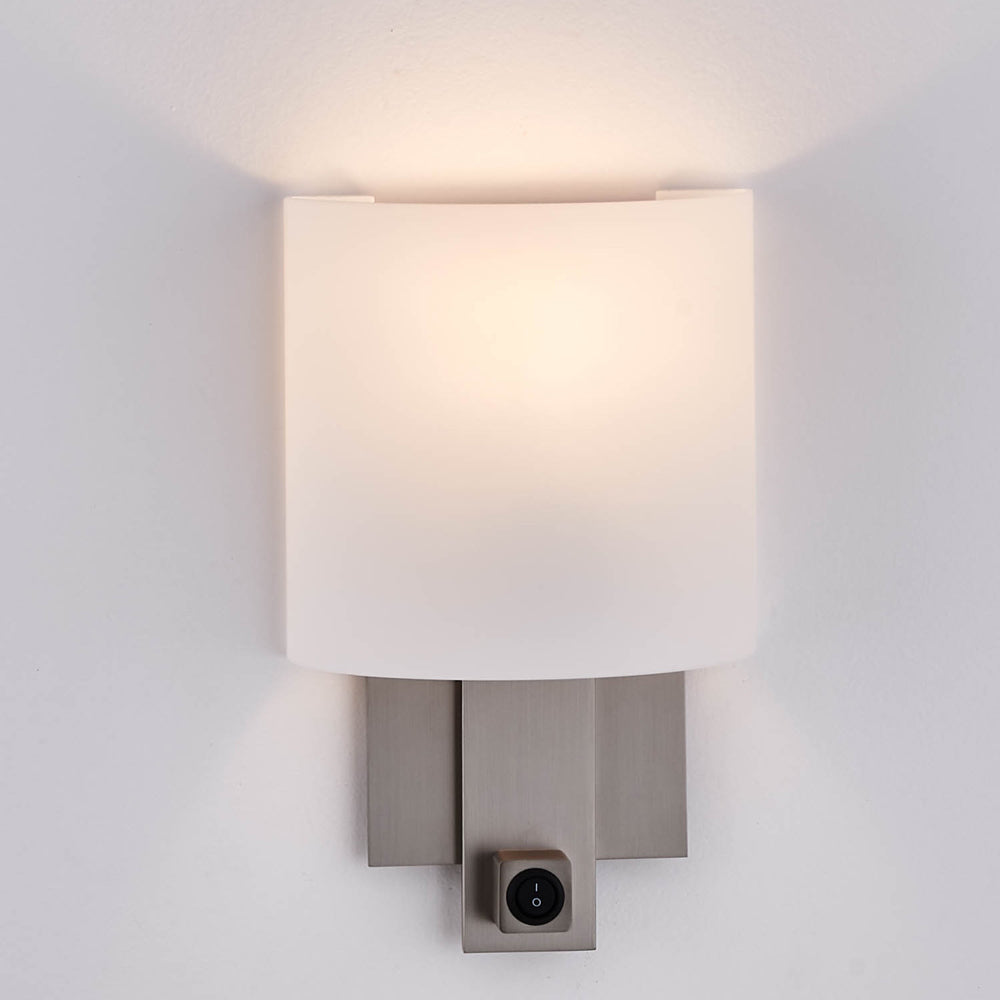 Espille Wall Light in Detail.