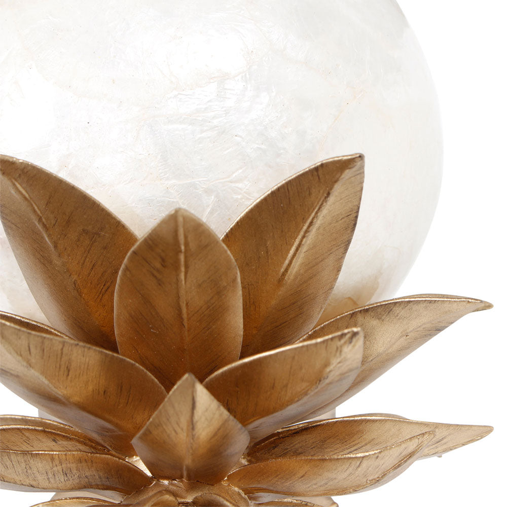 Florette Wall Light in Detail.