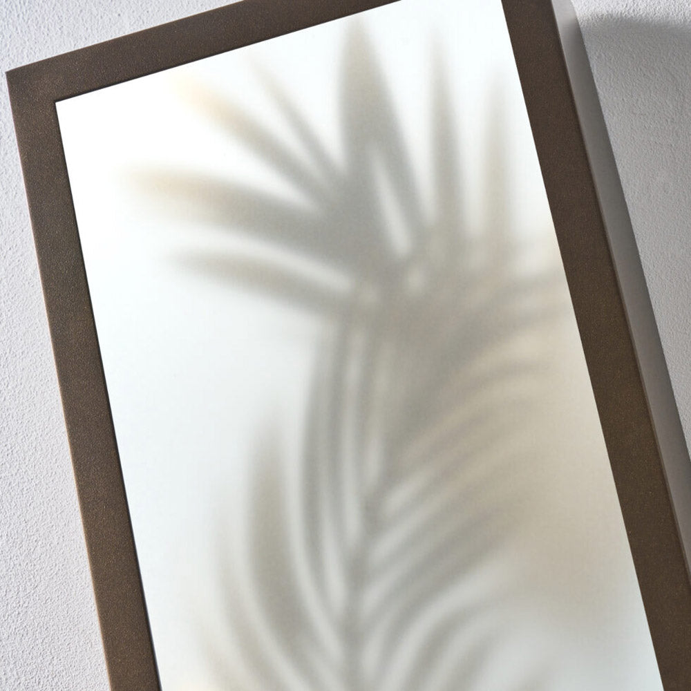 Folium Outdoor LED Wall Light in Detail.