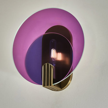 Optics Wall Light in Detail.
