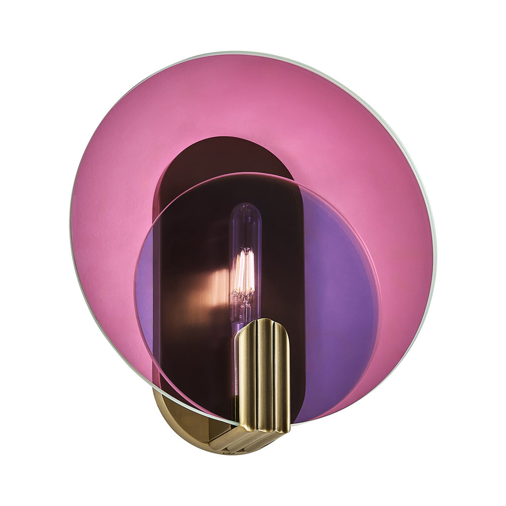 Optics Wall Light in Detail.