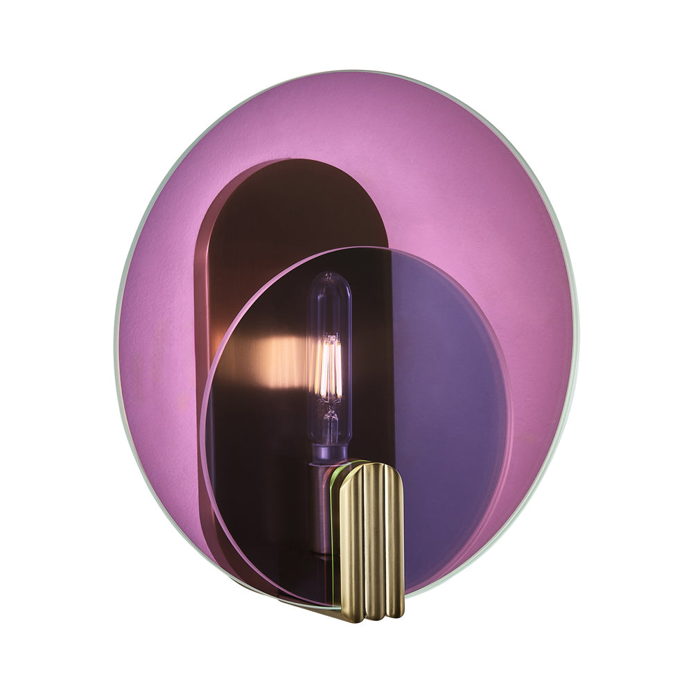 Optics Wall Light in Detail.