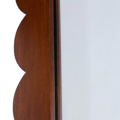 Tart Wall Mirror in Detail.