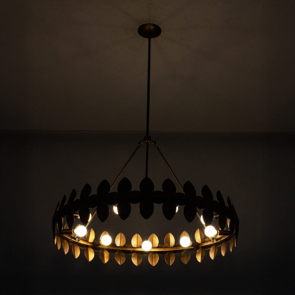 Vittoria Chandelier in Detail.