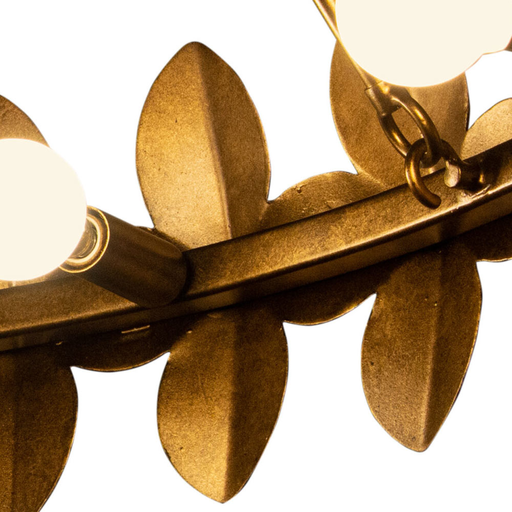 Vittoria Chandelier in Detail.