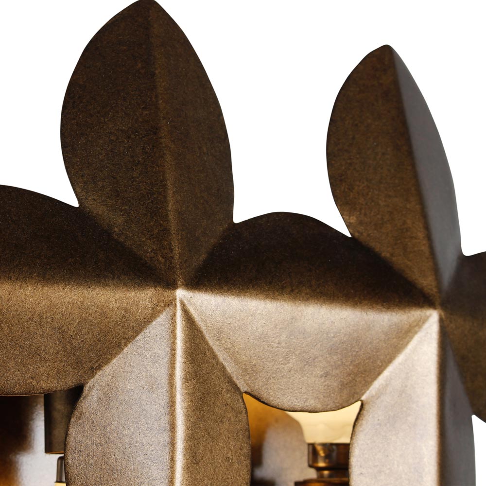 Vittoria Wall Light in Detail.