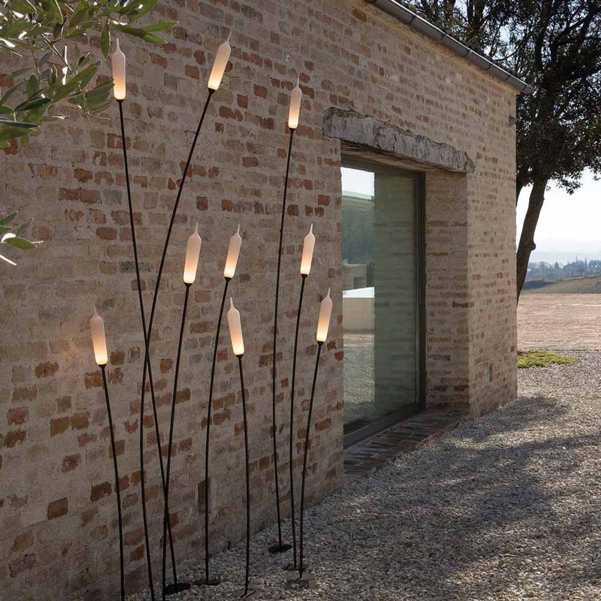 Nilo Outdoor LED Floor Lamp Outside Area.