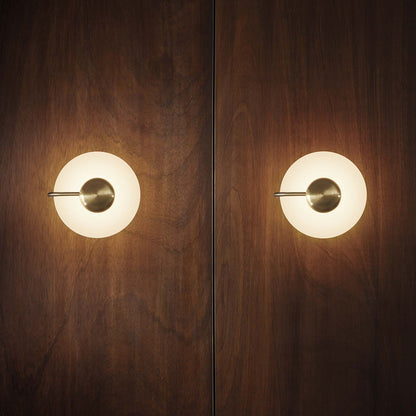 Tratto LED Wall Light in Detail.