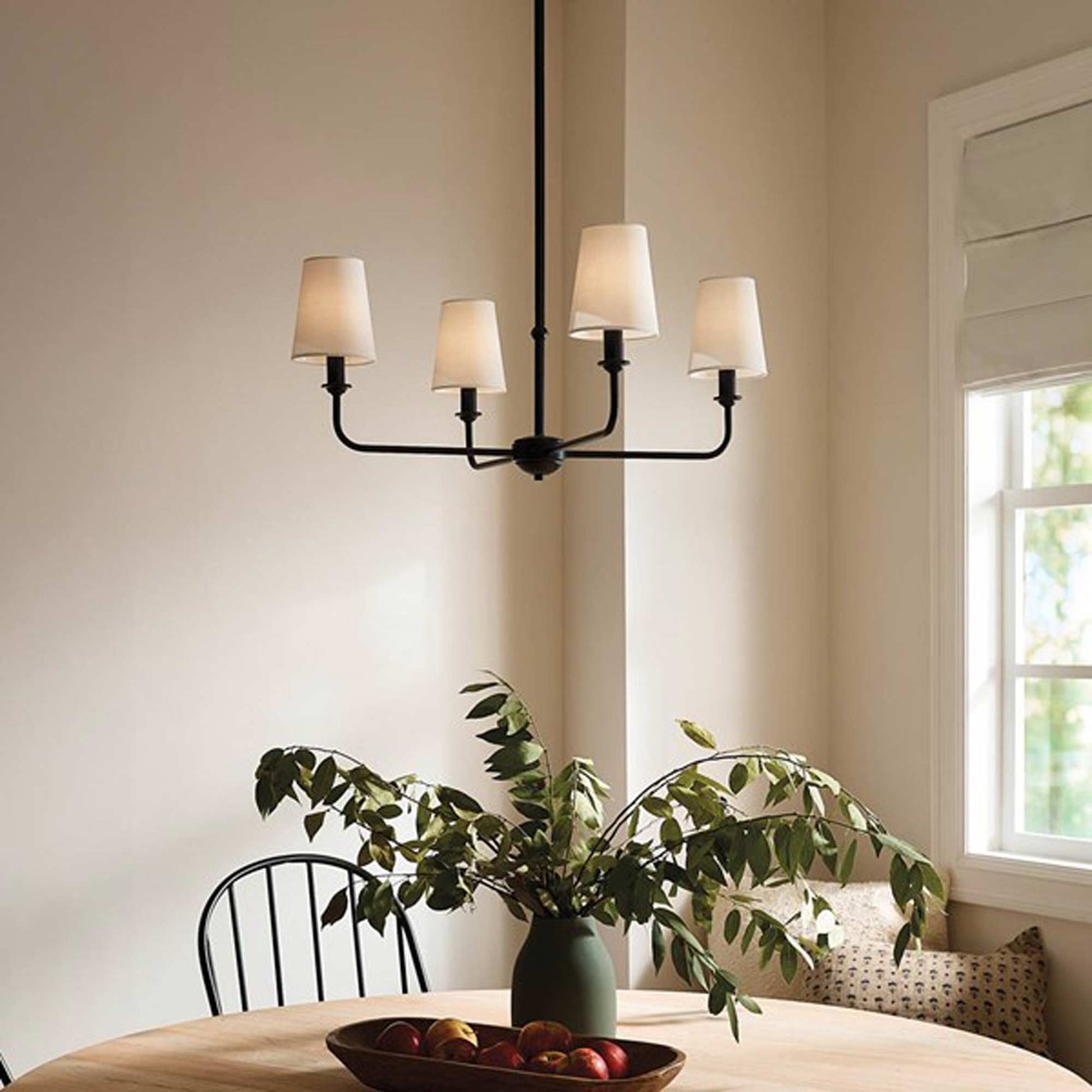 Pallas Mini Chandelier in dining room.