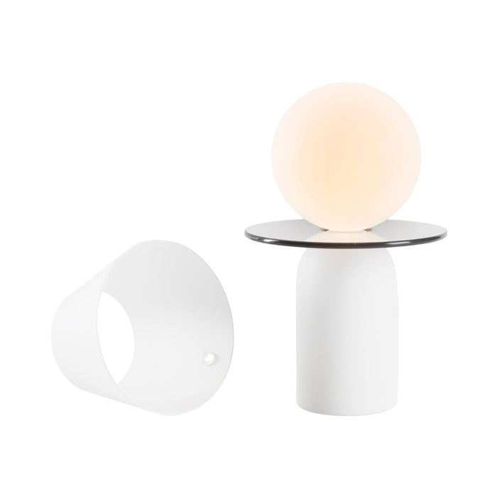 Guy Indoor/Outdoor LED Table Lamp in Matte White (Disk Collar).