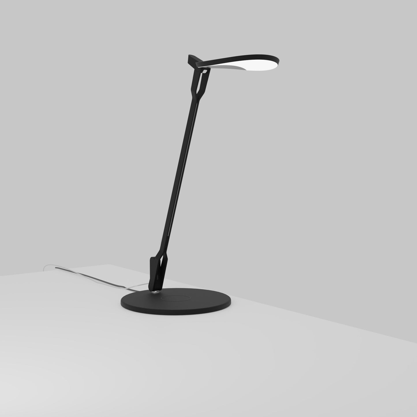 Splitty Pro LED Desk Lamp in Matte Black (Wireless Charging Base).