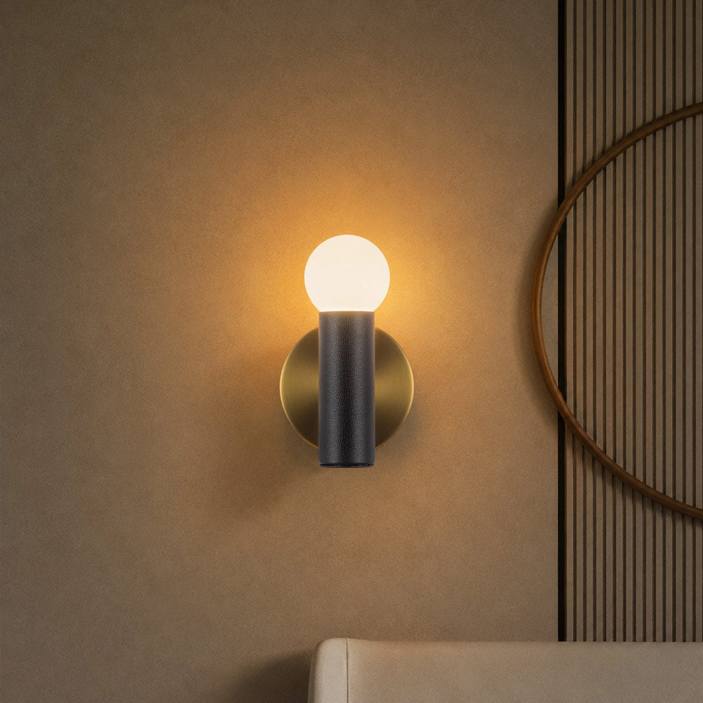Calla LED Wall Light in Detail.