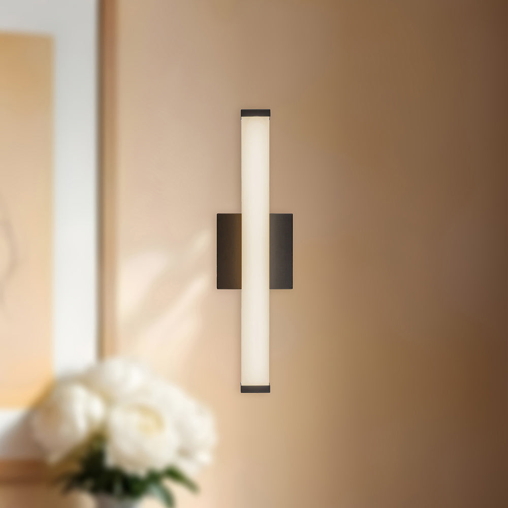 Geri LED Bath Wall Light in Detail.