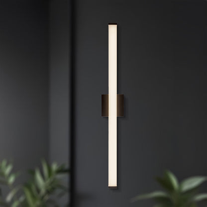 Geri LED Bath Wall Light in Detail.