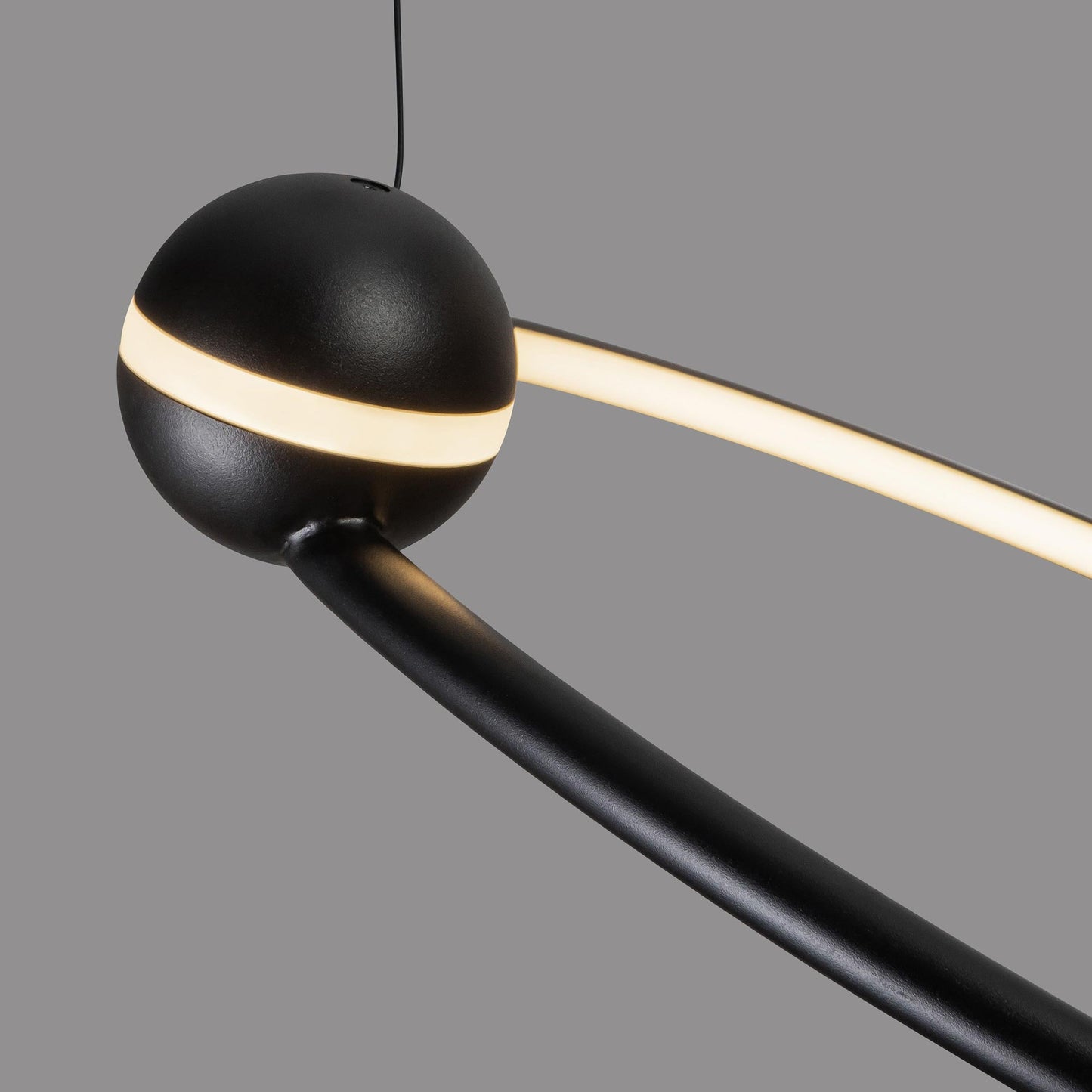 Isho LED Chandelier in Detail.