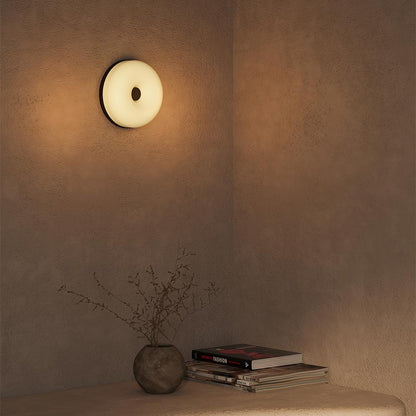 Jada LED Wall Light in Detail.
