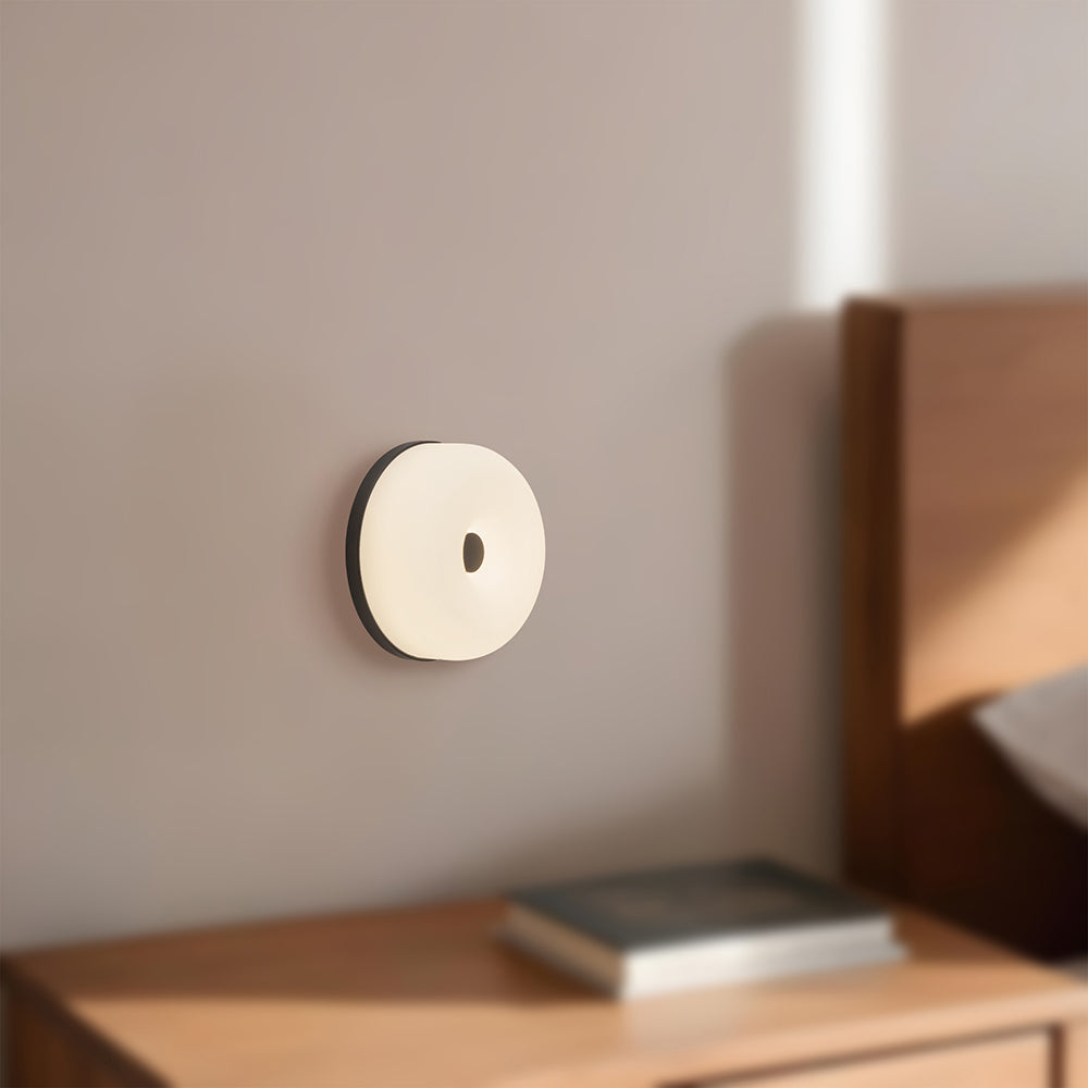 Jada LED Wall Light in Detail.