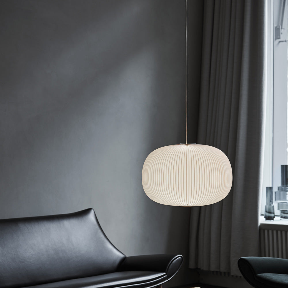 Lamella Pendant Light in Detail.