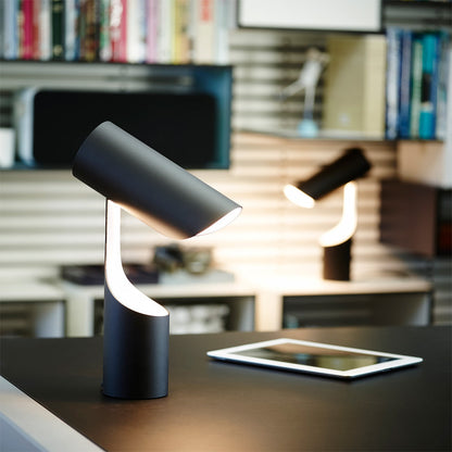 Mutatio Table Lamp in Detail.