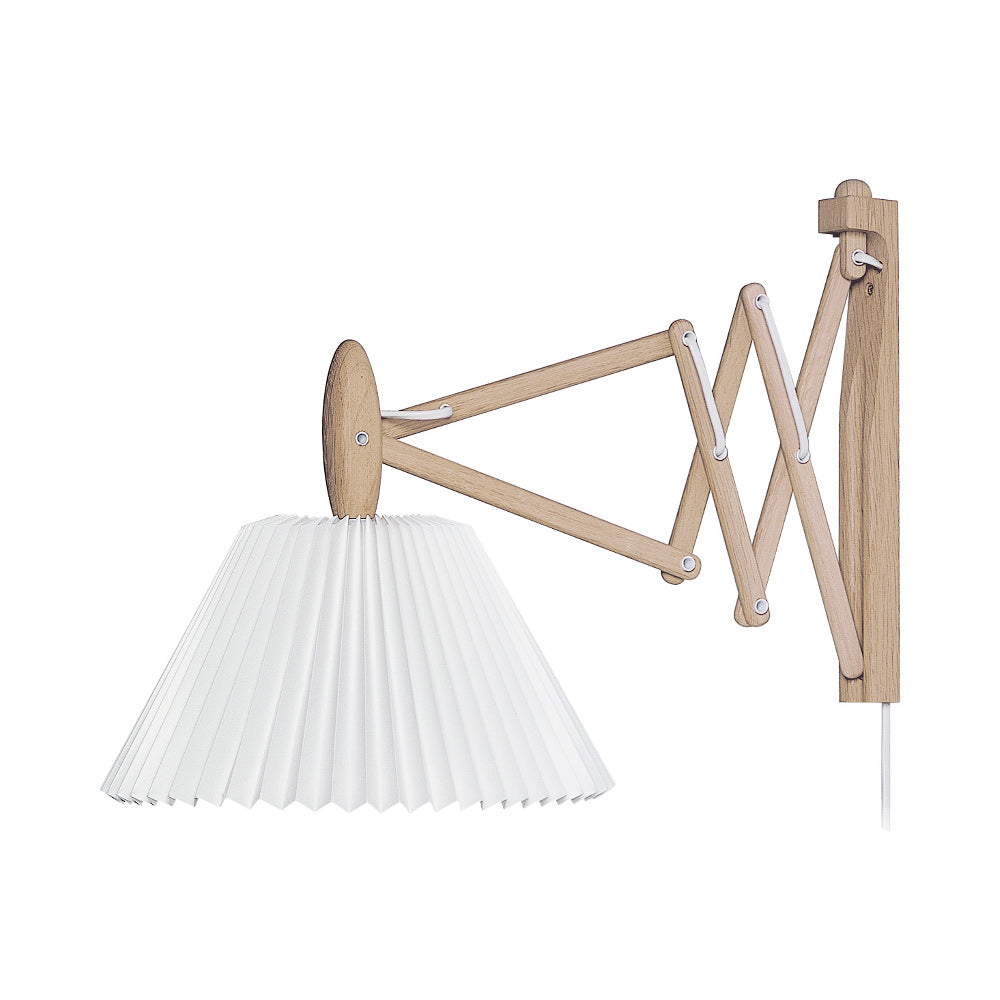 Sax 223 Wall Light in Light Oak (Model 2/17).