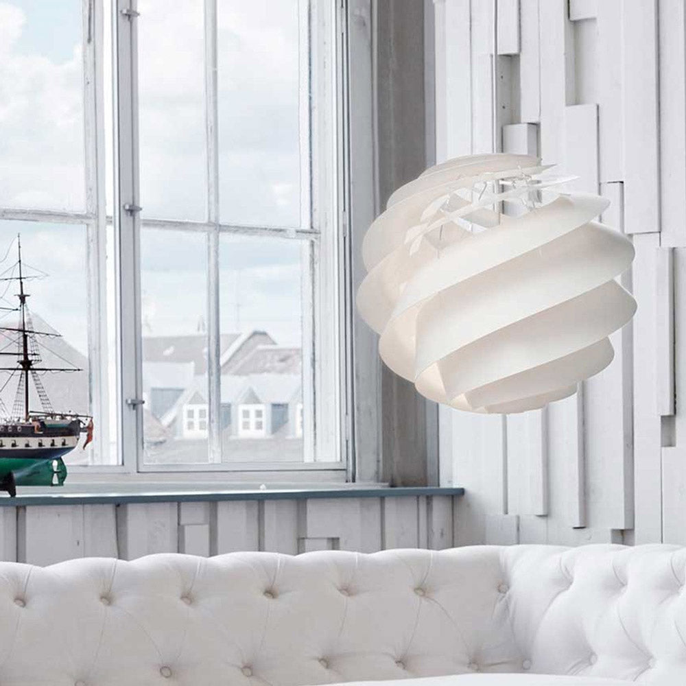 Swirl 3 Pendant Light in Detail.