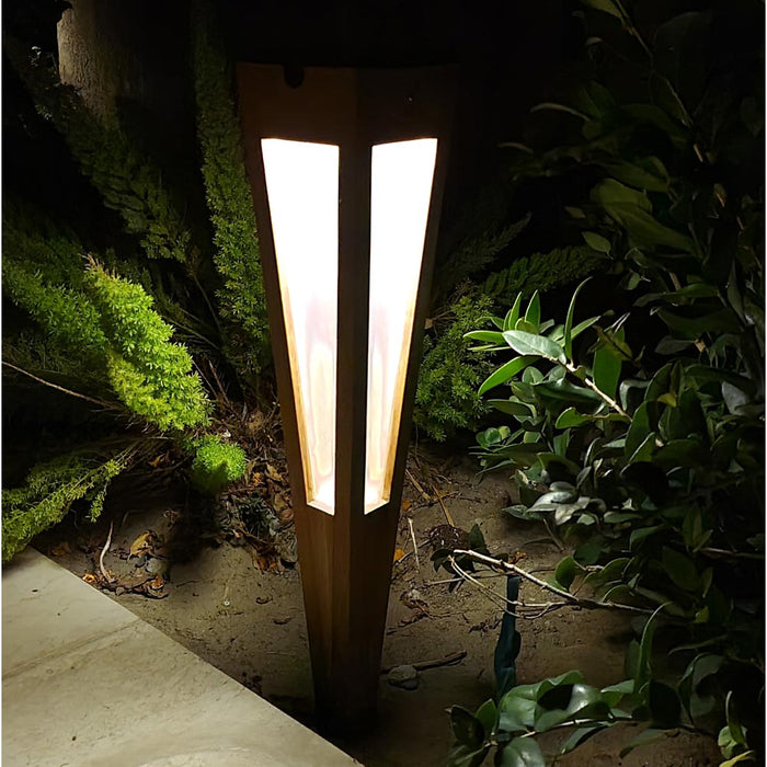 Lanai Outdoor Solar LED Torch Light in Outside Area.
