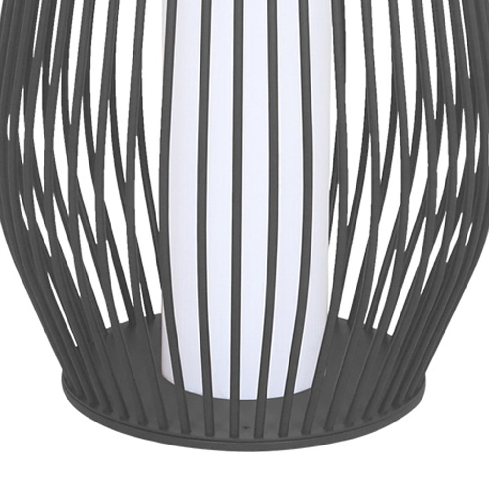 Mandaley Outdoor Solar LED Floor Lamp in Detail.